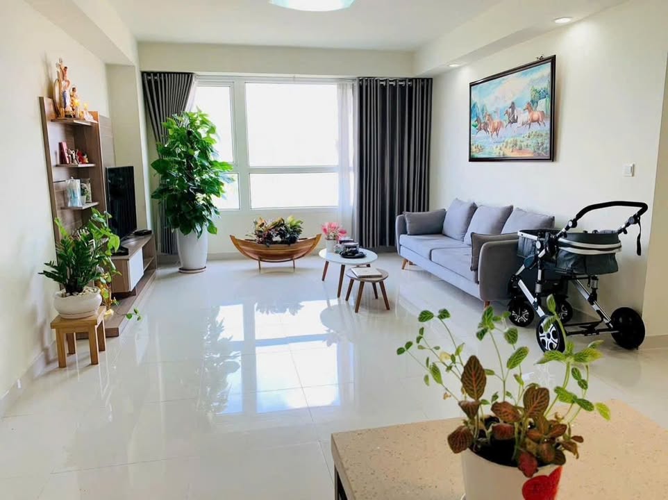 Căn hộ The Eastern Thủ Đức 106m² giá chỉ 4.1 tỷ - Nội thất cao cấp, sẵn sàng vào ở!