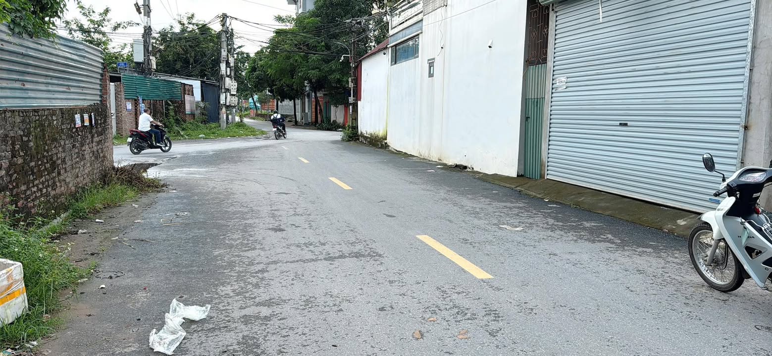 Nhà 4 tầng Dương Nội 35m² giá 4.1 tỷ - Ô tô đỗ cổng, pháp lý chuẩn!