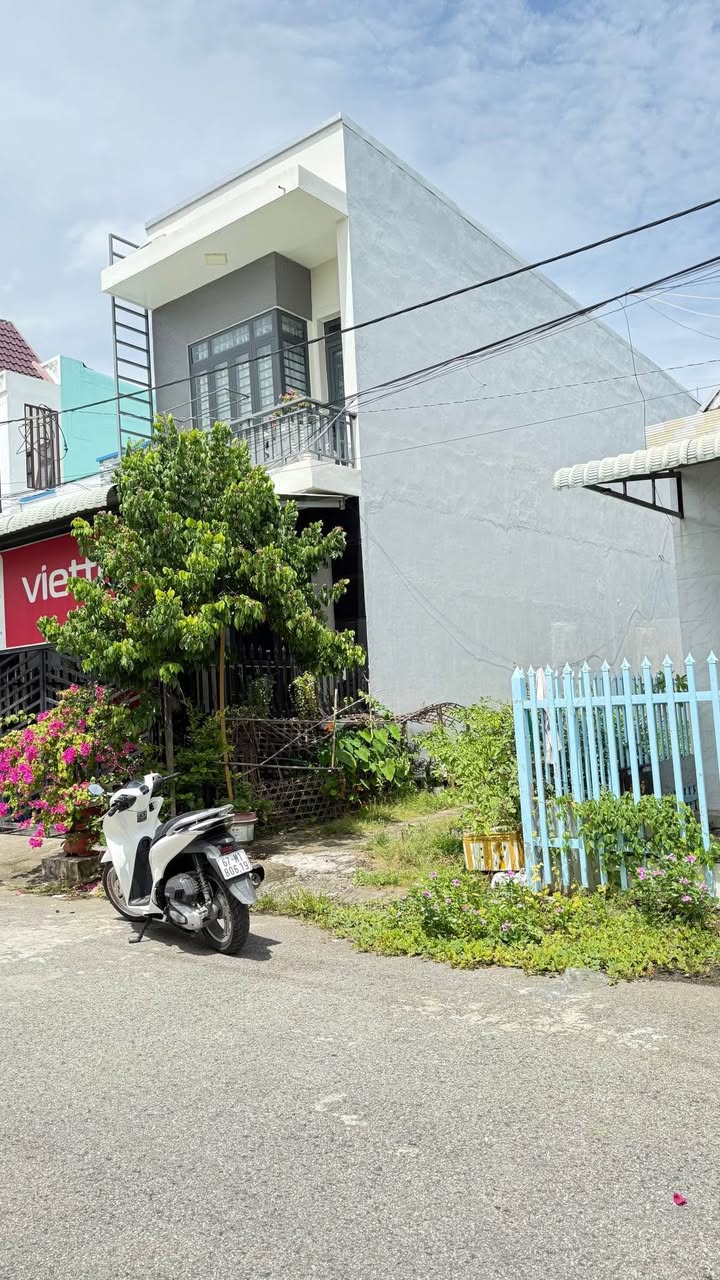 Đất nền đường Lê Hoàn, phường Bình Khánh, 109m² giá 2 tỷ - Cơ hội đầu tư hấp dẫn!