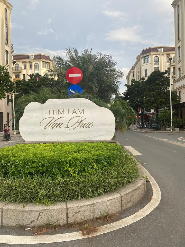 Đất dịch vụ Vạn Phúc Hà Đông 50m² giá 14,5 tỷ - Cơ hội đầu tư tuyệt vời!