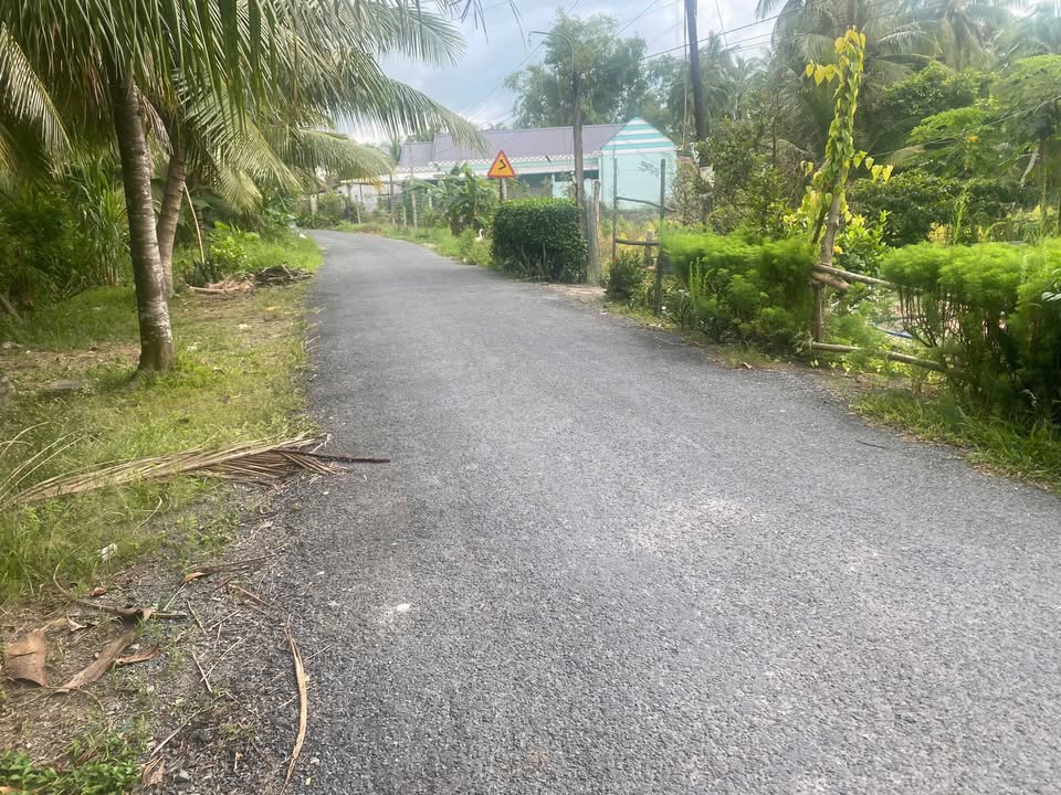 Đất thổ cư Long Phước 210m² giá 800 triệu - Mặt tiền lộ nhựa 5 tấn!