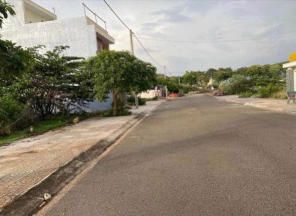 Bán lô đất Hòa Long Bà Rịa 80m² giá 2.5 tỷ - Vị trí đắc địa gần bệnh viện