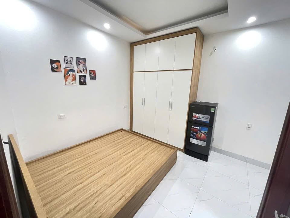 Phòng cho thuê tại 48A ngõ 185/91 Chùa Láng, 4.5 triệu - Nơi ở lý tưởng cho bạn!