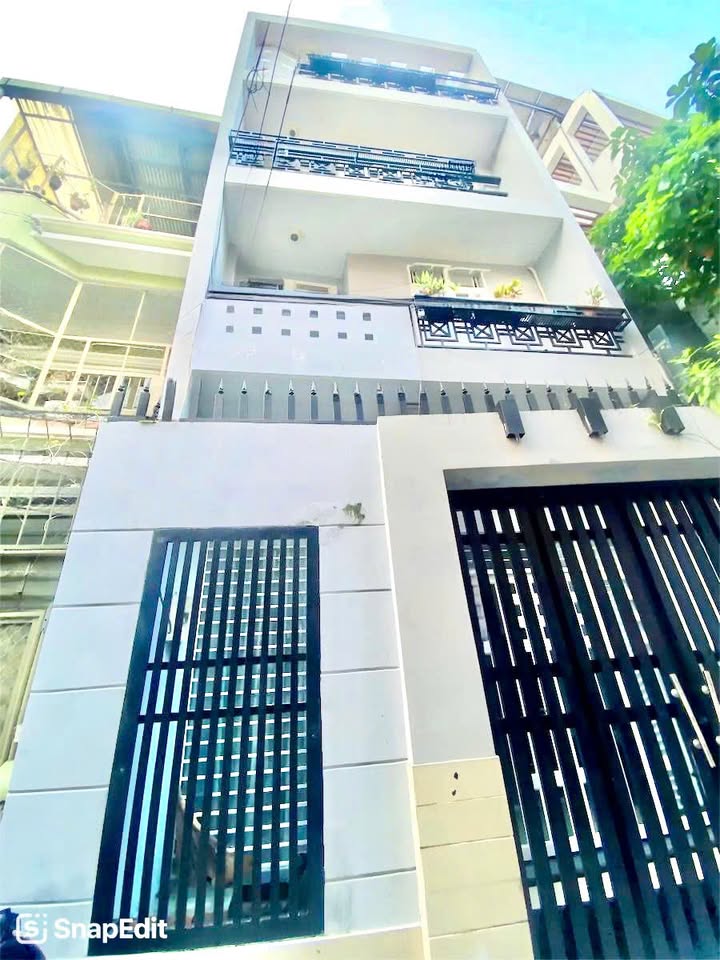 Nhà cho thuê 63C Lê Văn Sỹ, Quận Phú Nhuận - Diện tích 160m², Giá 38 triệu - Nhà đẹp, tiện ích đầy đủ!