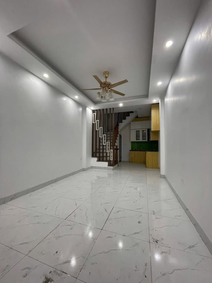 Nhà nguyên căn 5 tầng tại Quang Tiến, Đại Mỗ - Giá 10 triệu/tháng, đầy đủ tiện nghi!