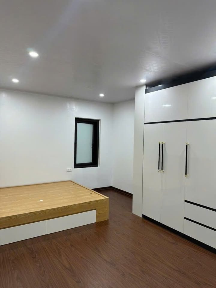 Căn hộ TT Thành Công Ba Đình 100m² giá 5.5 tỷ - Phù hợp cho gia đình đông người