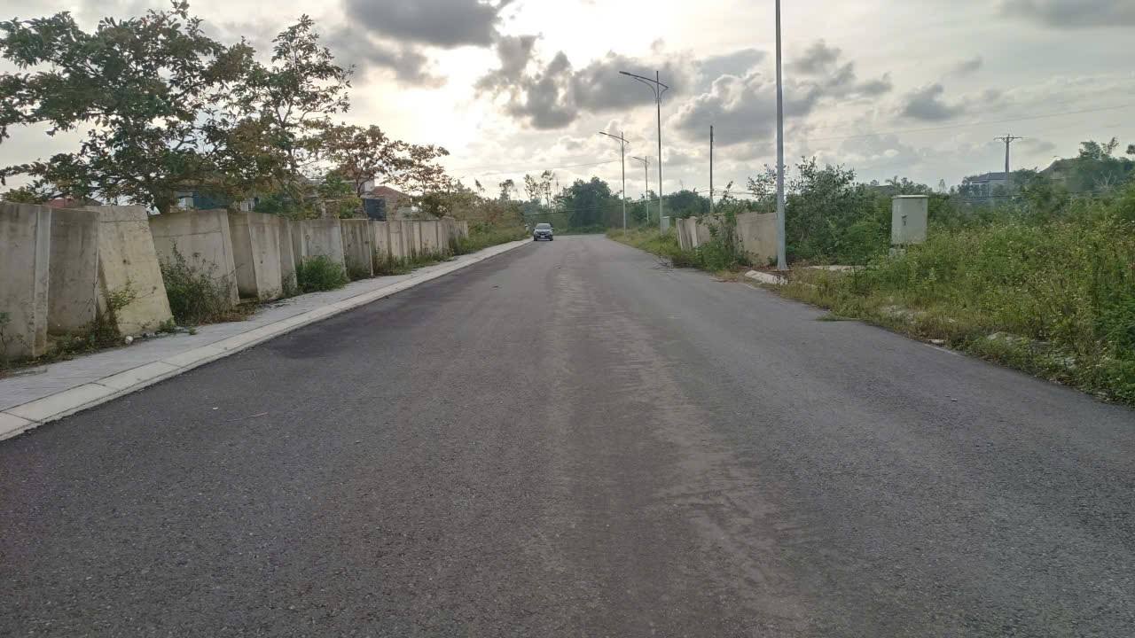 Đất 2 mặt tiền ngõ 247 Vũ Quang, Thạch Linh 182.6m² giá 4 tỷ - Cơ hội vàng đầu tư!