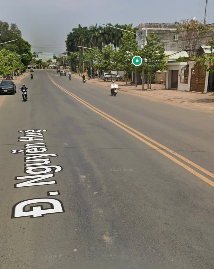 Bán nhà mặt tiền Nguyễn Huệ, phường Tân Thiện, 150m², giá 2.4 tỷ - Cơ hội đầu tư hấp dẫn!