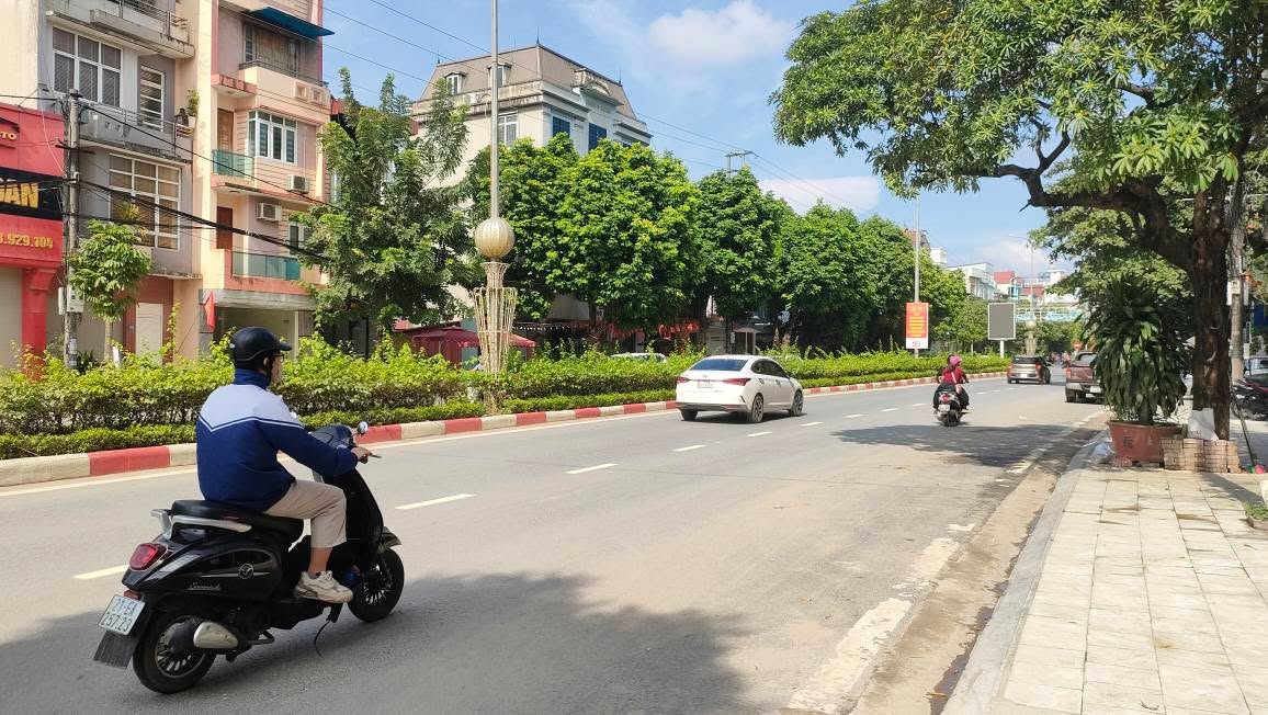 Đất nền 1200m² tại đường Nguyễn Thái Học, Yên Bái - Giá 30 tỷ, cơ hội đầu tư tuyệt vời!