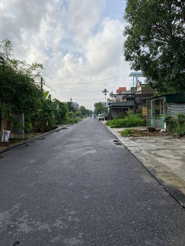 Đất nền đường T8 Hồng Vũ 112.5m² giá 1 tỷ - Kinh doanh thuận lợi!