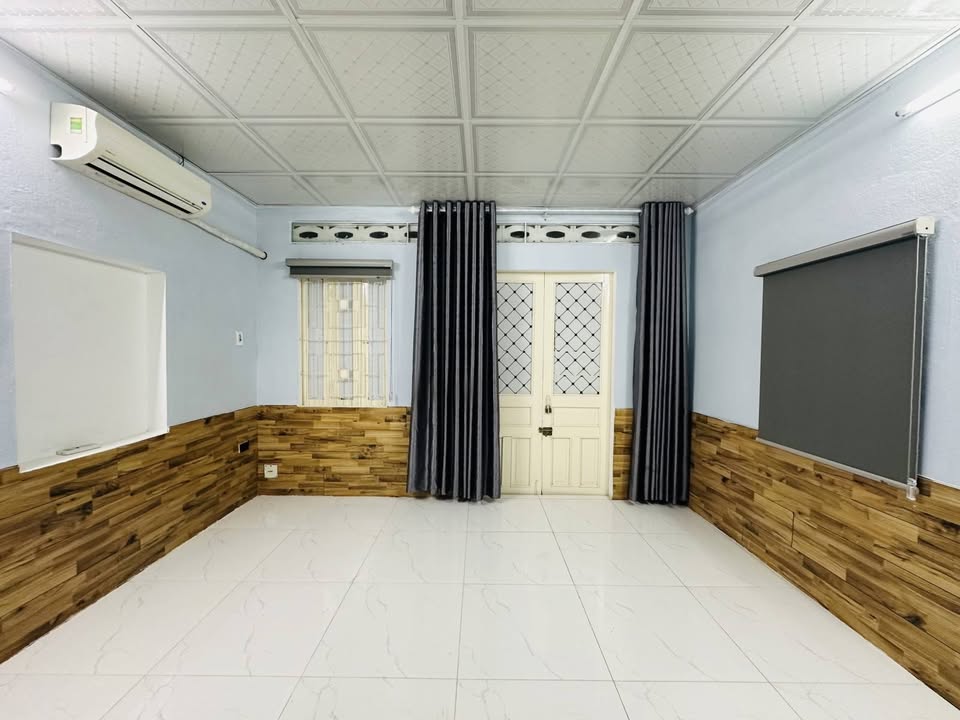 Nhà phố Hải Châu Đà Nẵng 28m² giá 2.25 tỷ - Hiếm có khó tìm gần khu hành chính!