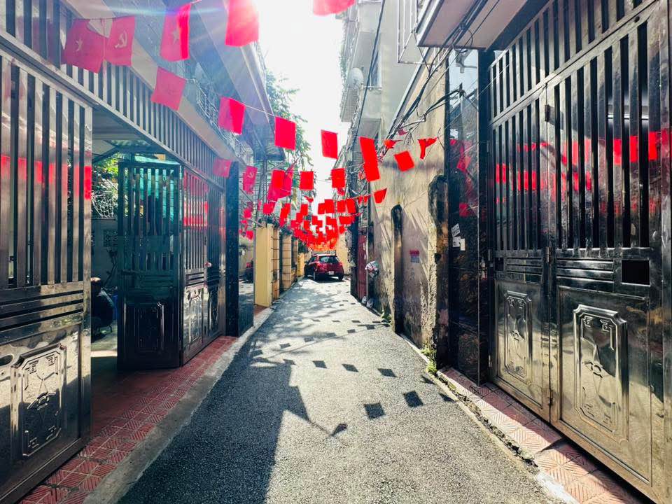 Nhà phố Lạc Long Quân Tây Hồ 141m² giá 29.5 tỷ - Đầu tư sinh lời tuyệt vời!