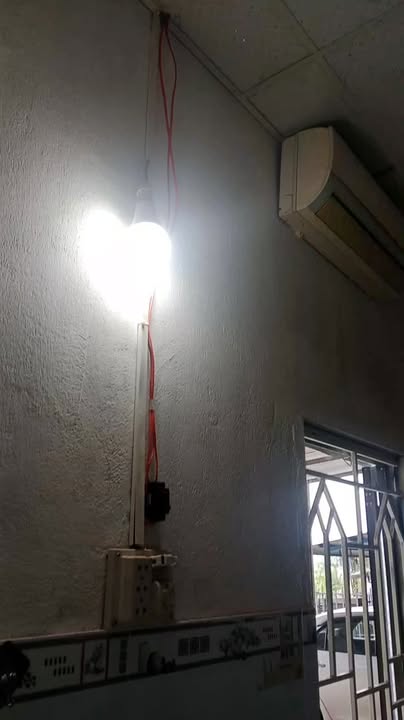 Cho thuê phòng 3 phòng gần cổng 2 Hòa Phát - Đầy đủ tiện nghi, thích hợp làm văn phòng!