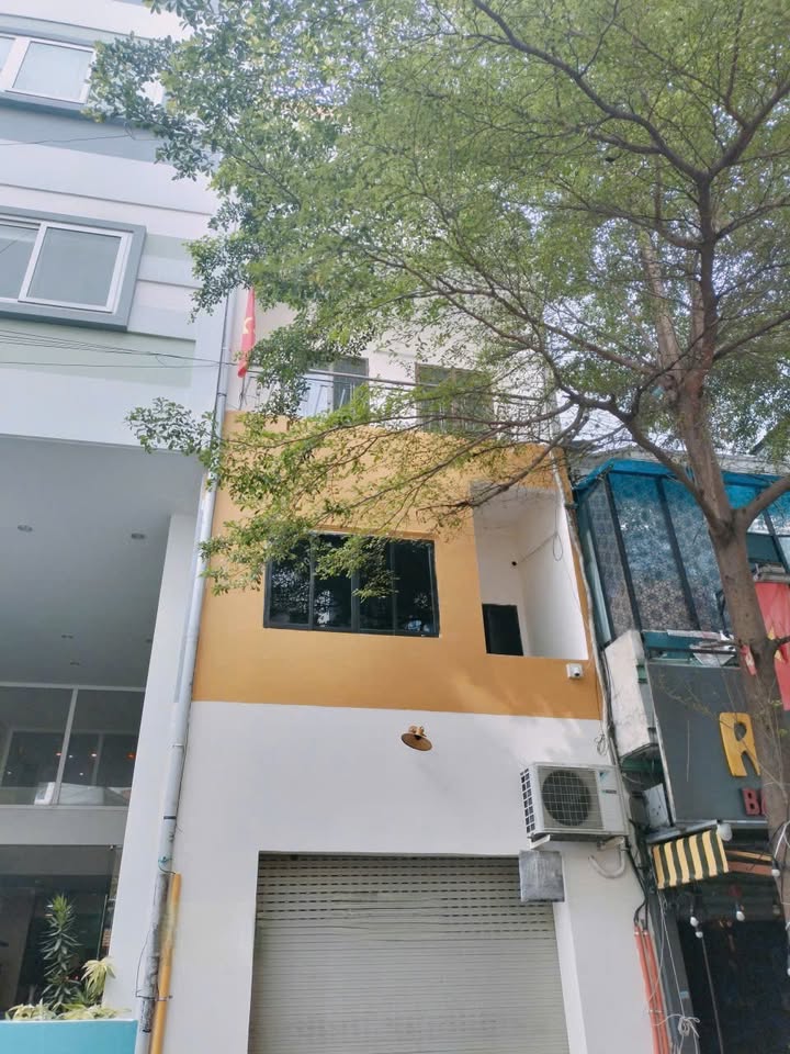 Cho thuê nhà nguyên căn mặt tiền Cư Xá Đô Thành Quận 3 - 48m² chỉ 25 triệu/tháng!