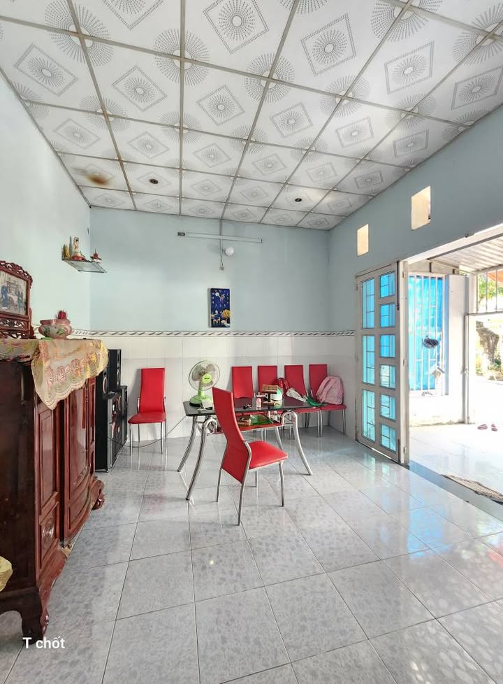 Nhà 97m² Khu Dân Cư Trường An Vĩnh Long giá 1.45 tỷ - Mặt tiền đường lớn, an ninh tốt!