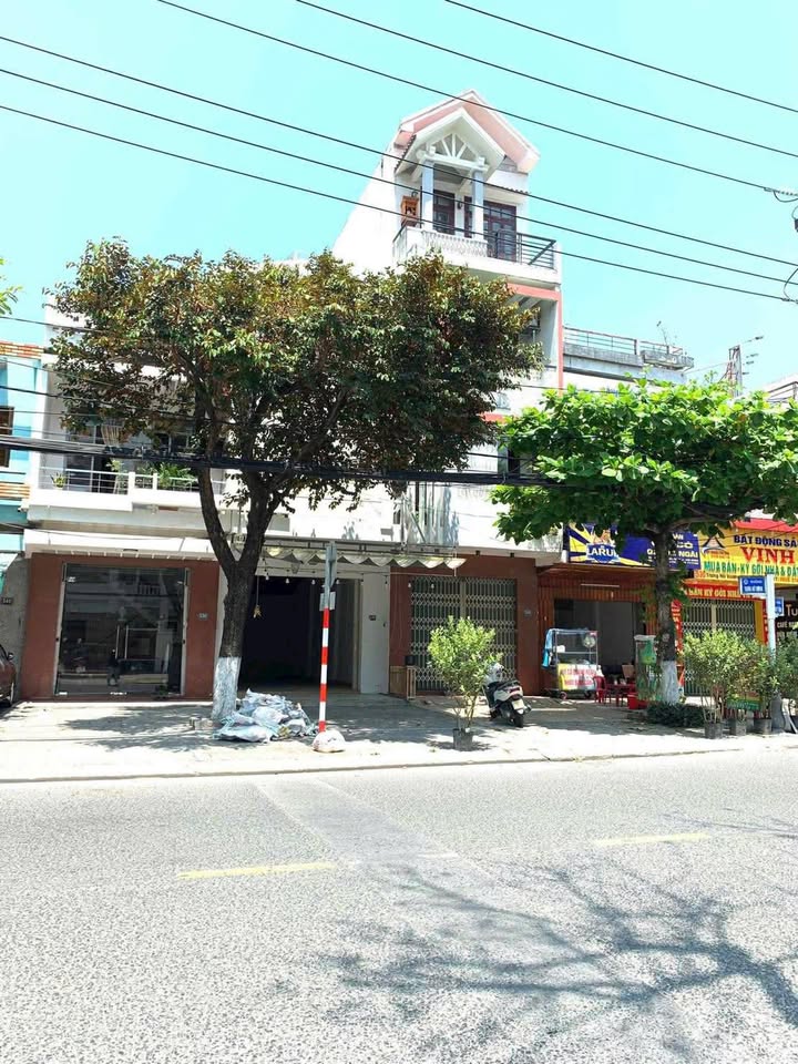 Nhà mặt tiền Trưng Nữ Vương Đà Nẵng 90m² giá 13 tỷ - Kinh doanh sầm uất, thương lượng ngay!