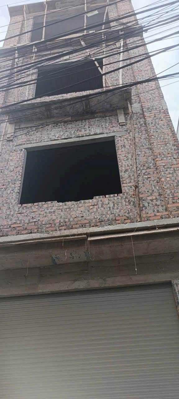 Nhà 4 tầng độc lập tại Khúc Thừa Dụ, Lê Chân, Hải Phòng 184m² chỉ 4.3 tỷ - Ô tô đỗ cửa tiện lợi!