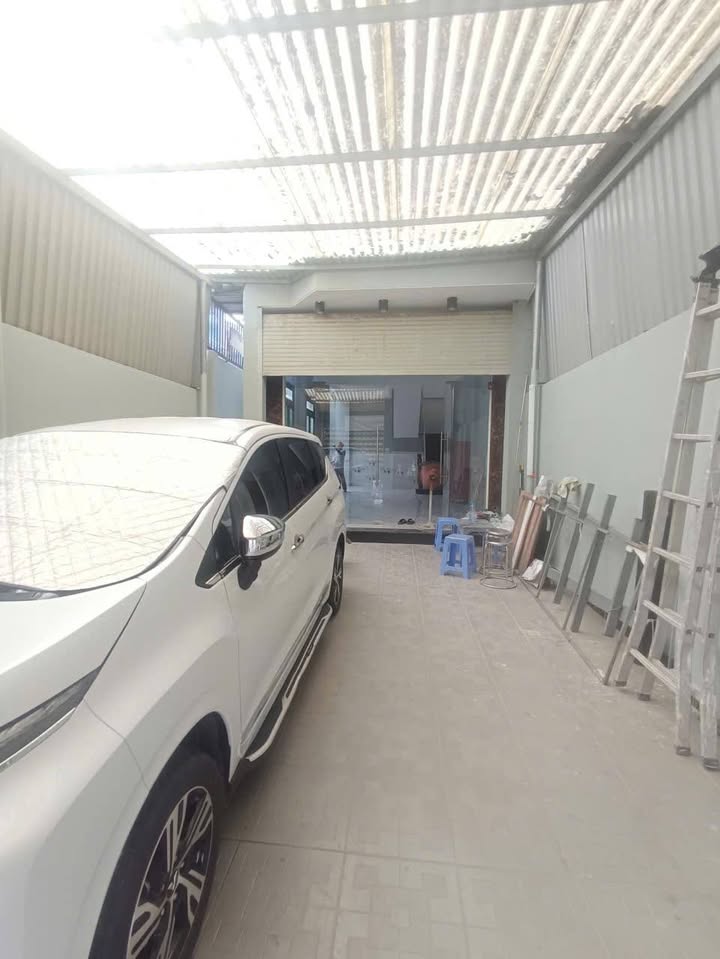 Nhà mặt tiền đường Kinh Doanh, P Trường Thọ, Thủ Đức 100m² - Phù hợp cho văn phòng và kinh doanh