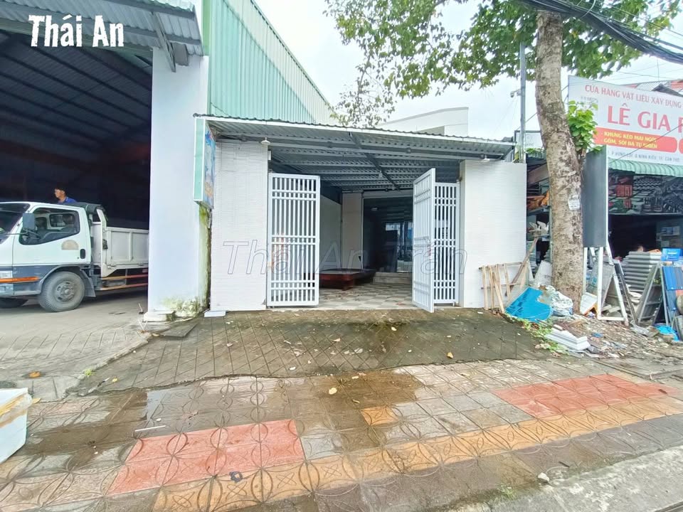 Cho thuê nhà mặt tiền đường 3/2, P. Hưng Lợi, 240m² - Vị trí kinh doanh lý tưởng!