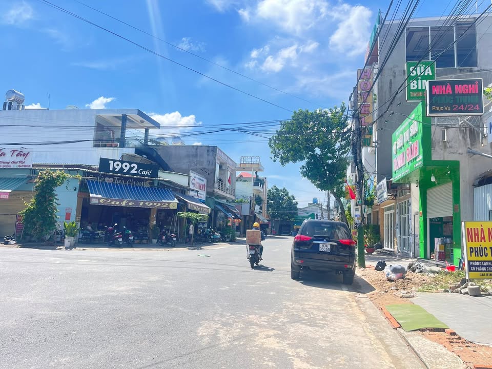 Kiot 7 phòng trọ tại Thuận Giao 150m² giá 5.75 tỷ - Đầu tư sinh lời hấp dẫn!