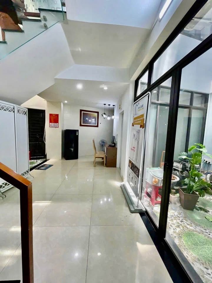 Mặt tiền FrontHouse Đường 2 Tháng 9, Đà Nẵng 110m² giá 14 tỷ - Dòng tiền ổn định 40 triệu/tháng!