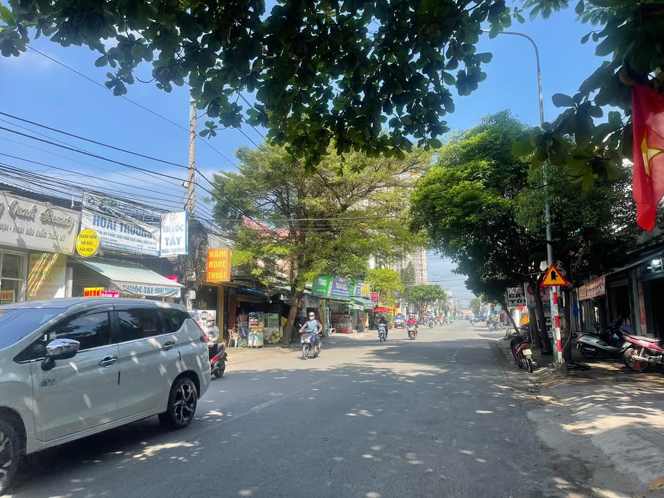 Lô góc 2 mặt tiền trung tâm Thuận Giao 147.9m² giá chỉ 4.75 tỷ - Cơ hội đầu tư tuyệt vời!