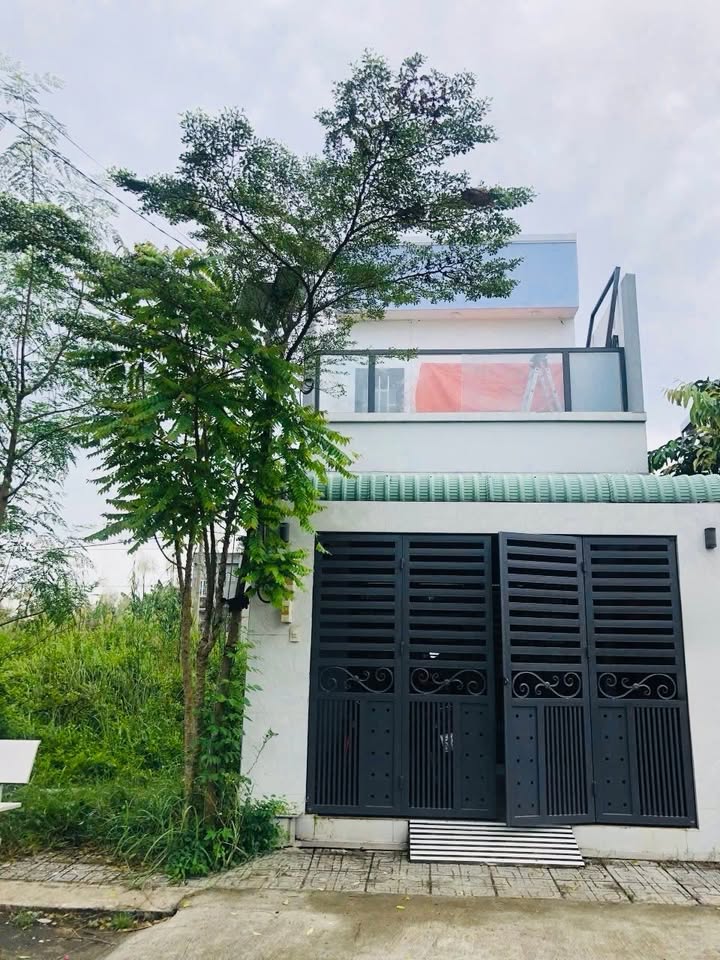 Nhà 1 trệt 1 lầu hẻm đường số 8, Thủ Đức 52m² giá 3.35 tỷ - Sổ hồng chính chủ!