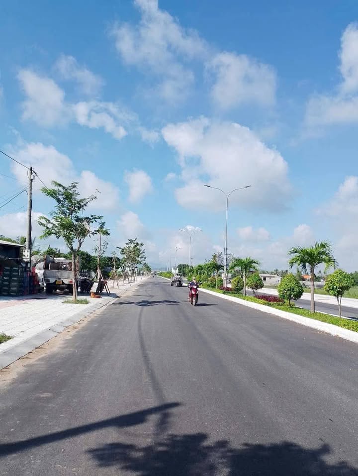 Đất nền phường Đức Phổ, Quảng Ngãi 180m² giá chỉ 500 triệu - Tiềm năng sinh lời cao!