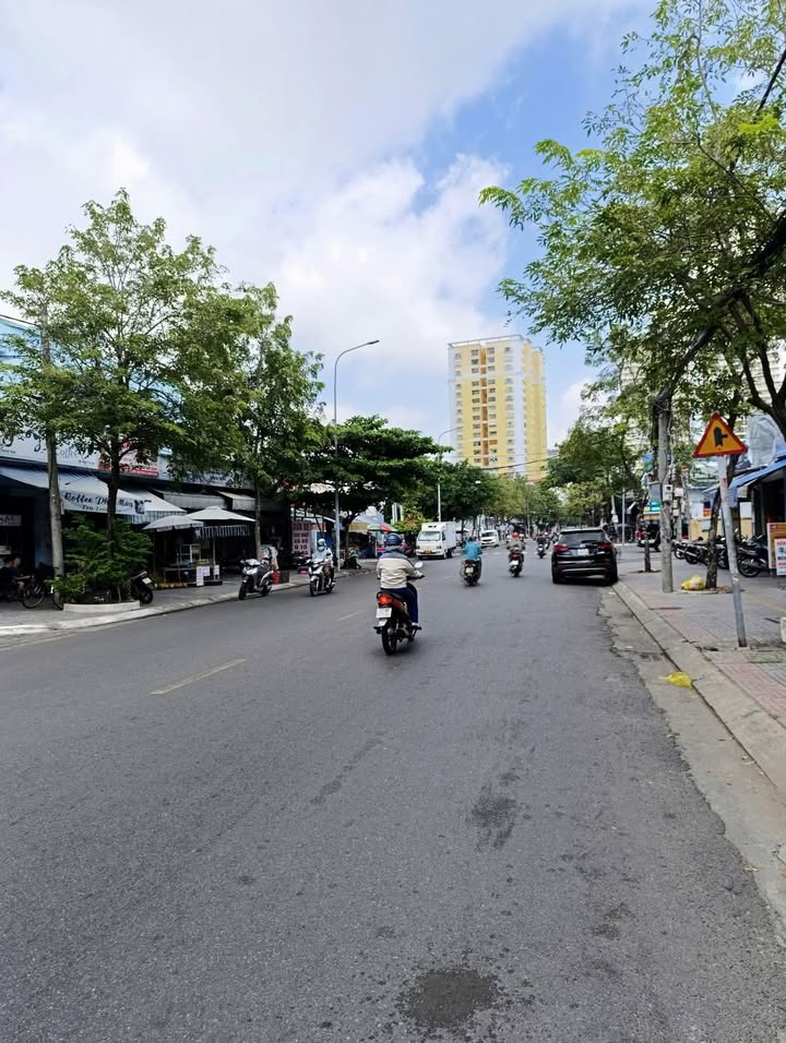 Bán Nhà Phường Thắng Tam Vũng Tàu 125.4m² giá 15 tỷ - Vị trí đẹp, đông đúc!