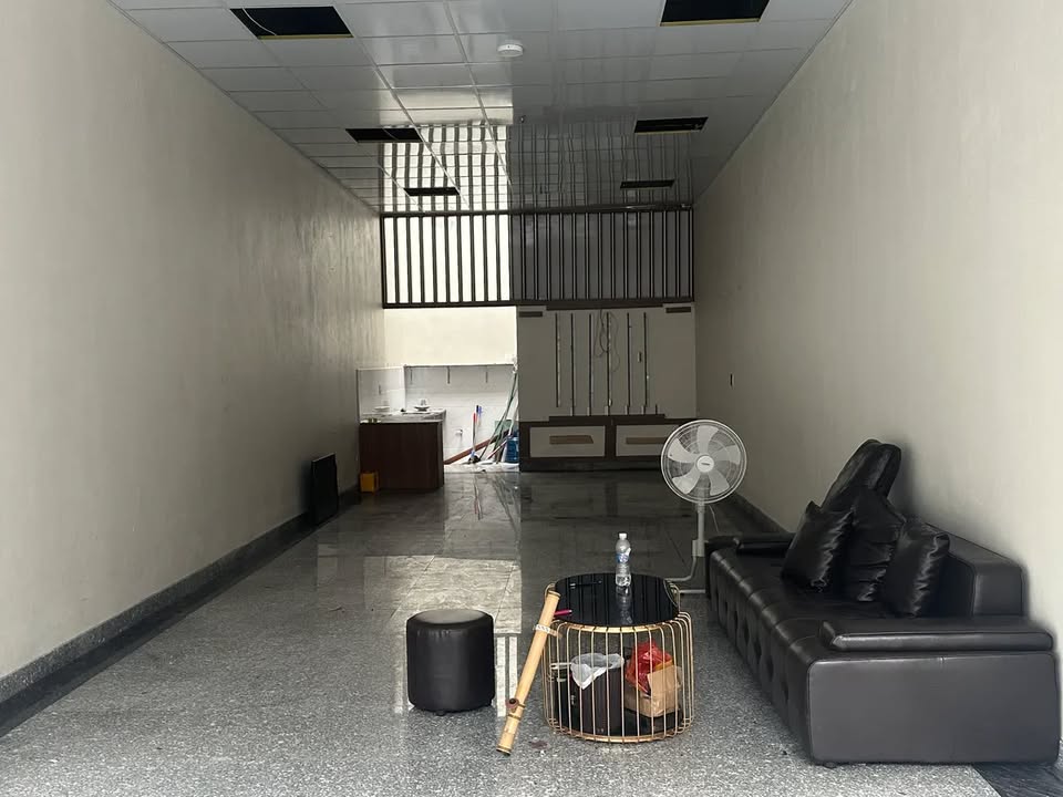 Đất tặng nhà cấp 4 tại phường Ba Đình, Thanh Hóa - 65m² giá 4 tỷ, thương lượng chính chủ!