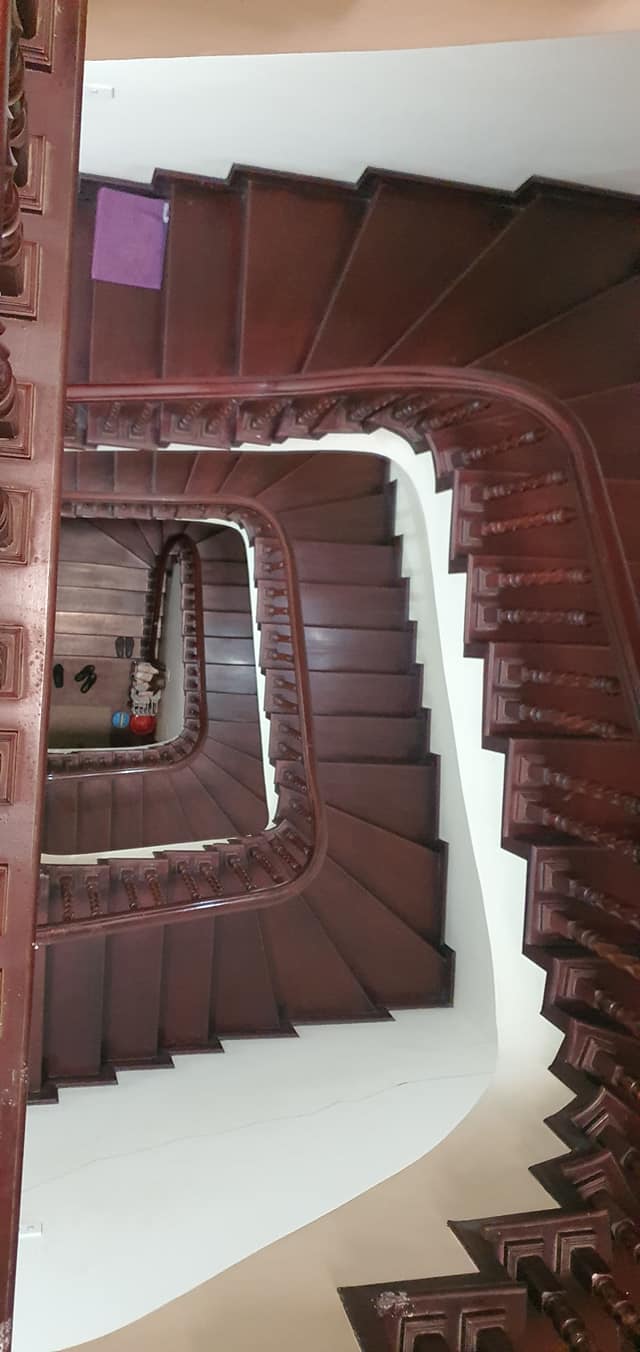 Nhà lô góc 5 tầng mặt đường Đông Thành, Ninh Bình, 142m² - Vị trí kinh doanh đắc địa!