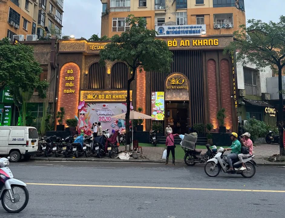 Shophouse cho thuê Đường Láng, Đống Đa 150m² - Kinh doanh mọi mô hình