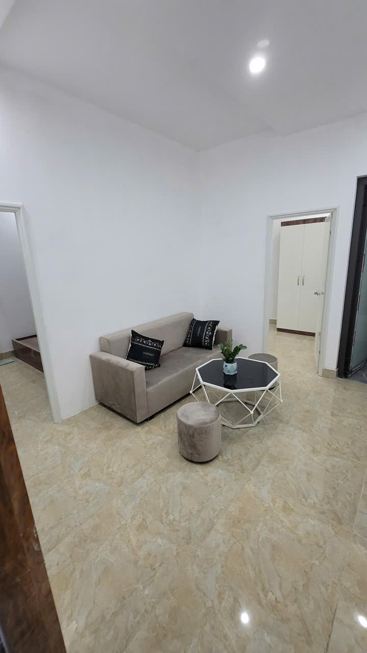 Phòng cho thuê tại Nguyễn Ngọc Vũ, Cầu Giấy - Giá chỉ 2 triệu/tháng