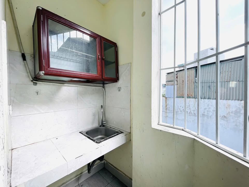 Phòng studio cho thuê tại ngõ 8 Lê Quang Đạo 25m² - Đầy đủ nội thất, an ninh cao!