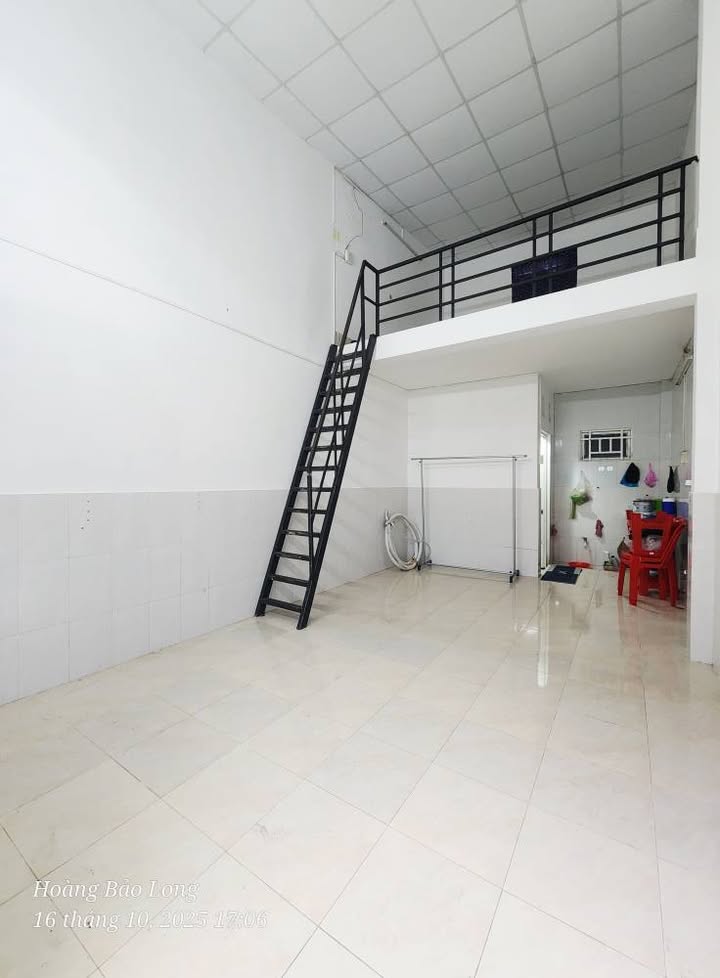 Phòng trọ cho thuê tại Cách Mạng Tháng 8, Rạch Giá 32m² - Giá chỉ 2.3 triệu/tháng!