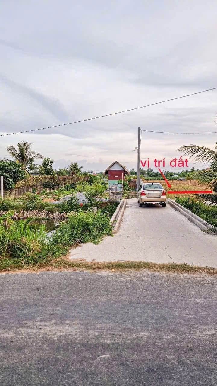 Đất đẹp view kênh Đỗ Văn Giàu, phường 7, Tân An, 1.100m² chỉ 5.6 tỷ - Cơ hội đầu tư tuyệt vời!
