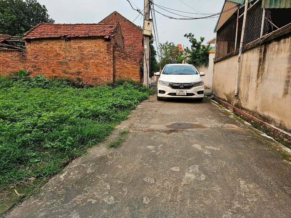 Đất nền Quế Tân 121m² giá chỉ 1 tỷ - Sổ đỏ chính chủ, ô tô vào tận nơi!