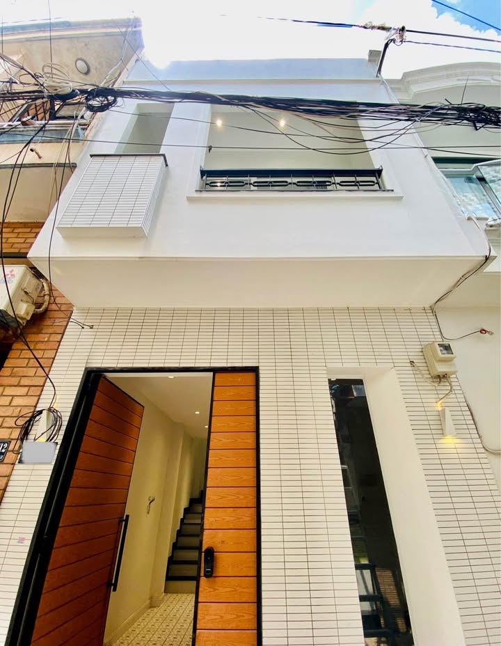 Nhà phố Phan Huy Ích, Gò Vấp 28m² giá 4.05 tỷ - Hẻm an ninh, tiện ích đầy đủ!