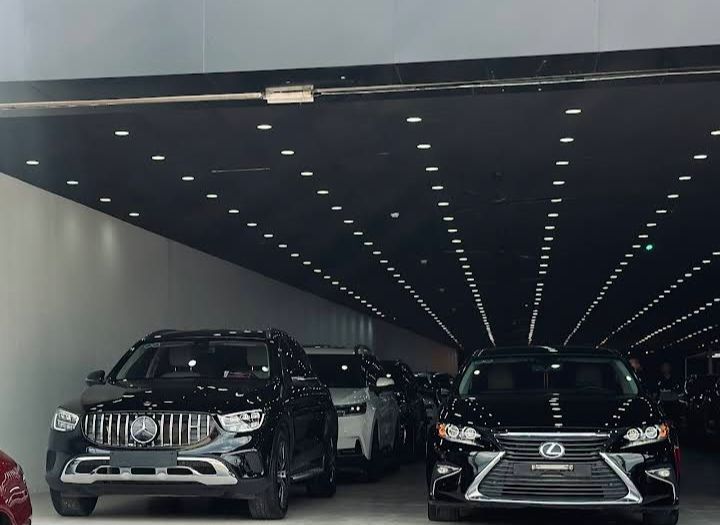 Cho thuê FrontHouse 1200m² mặt tiền Quốc lộ 13, Thủ Đức - Sẵn sàng vào sử dụng ngay!