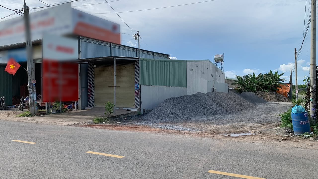 Nhà mặt tiền đường Phùng Hưng, Long Thành, 255m² giá 3.55 tỷ - Cơ hội đầu tư hấp dẫn!