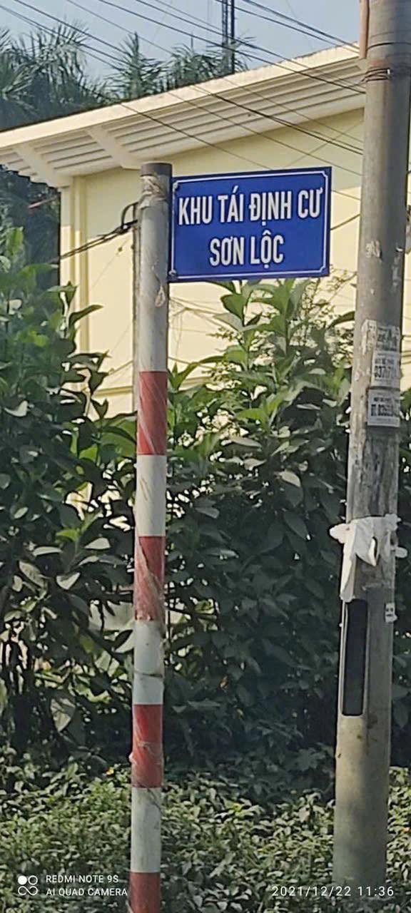 Đất Tái định cư Sơn Lộc 70m² giá thỏa thuận - Sát trường học tiện lợi!