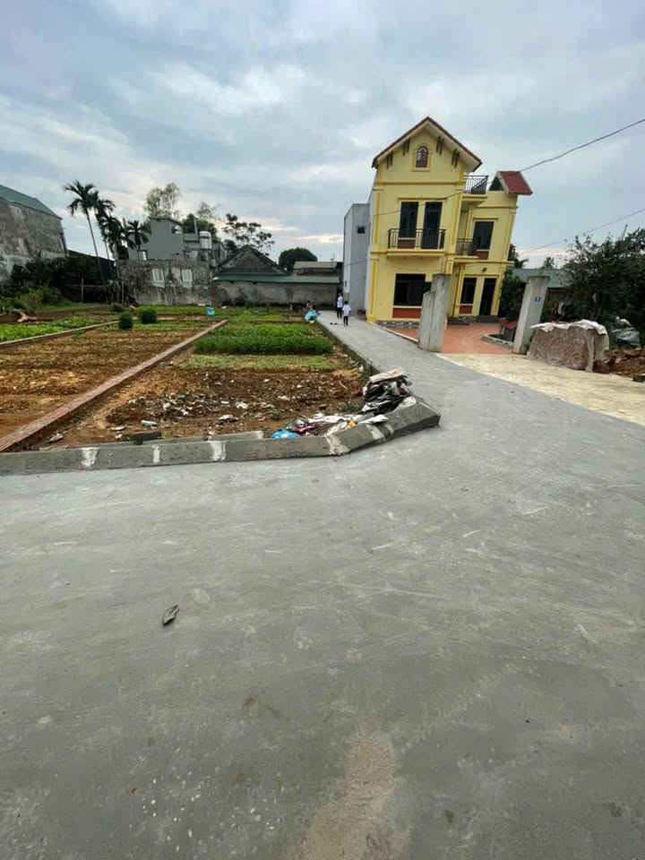 Đất lô góc 70m² tại Trúc Động, Thạch Thất giá chỉ 2.9 tỷ - Cơ hội đầu tư hấp dẫn!