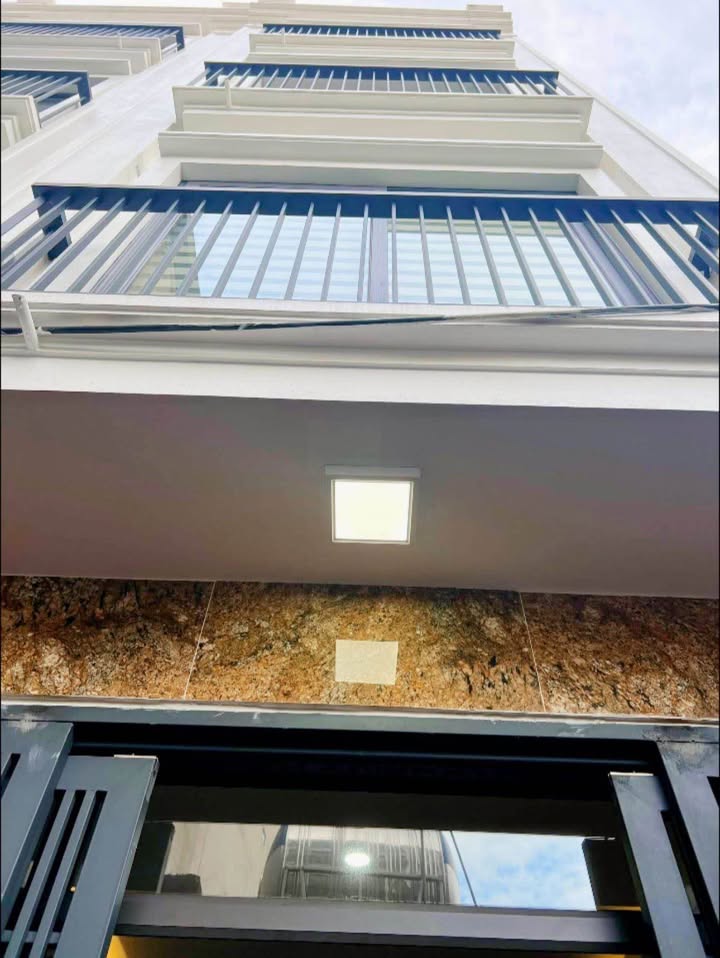 Nhà đẹp đường Nguyên Xá, 36m² giá 7 tỷ - Gần chợ, trường học và tiện ích