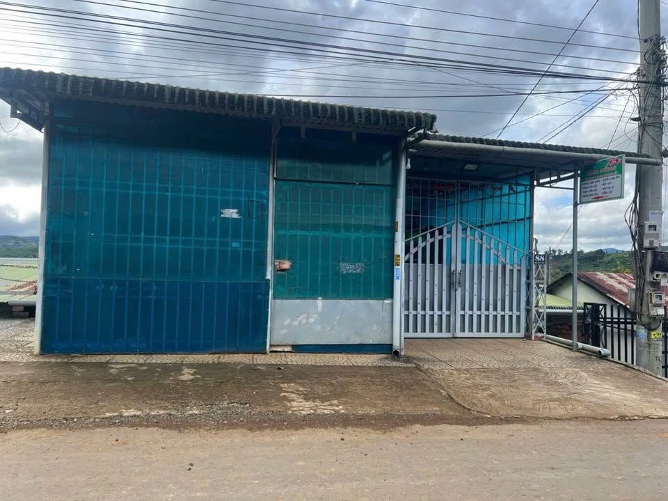 Nhà xưởng 1900m² mặt tiền đường Hà Huy Tập, Di Linh - Giá tốt còn thương lượng!