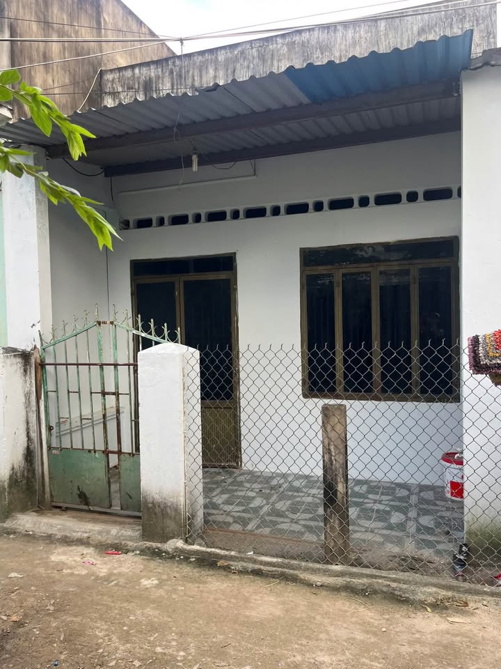 Nhà cấp 4 Vân Hội 1, Diêu Trì 118m² giá 1.1 tỷ - Sổ hồng chính chủ, giao dịch nhanh!