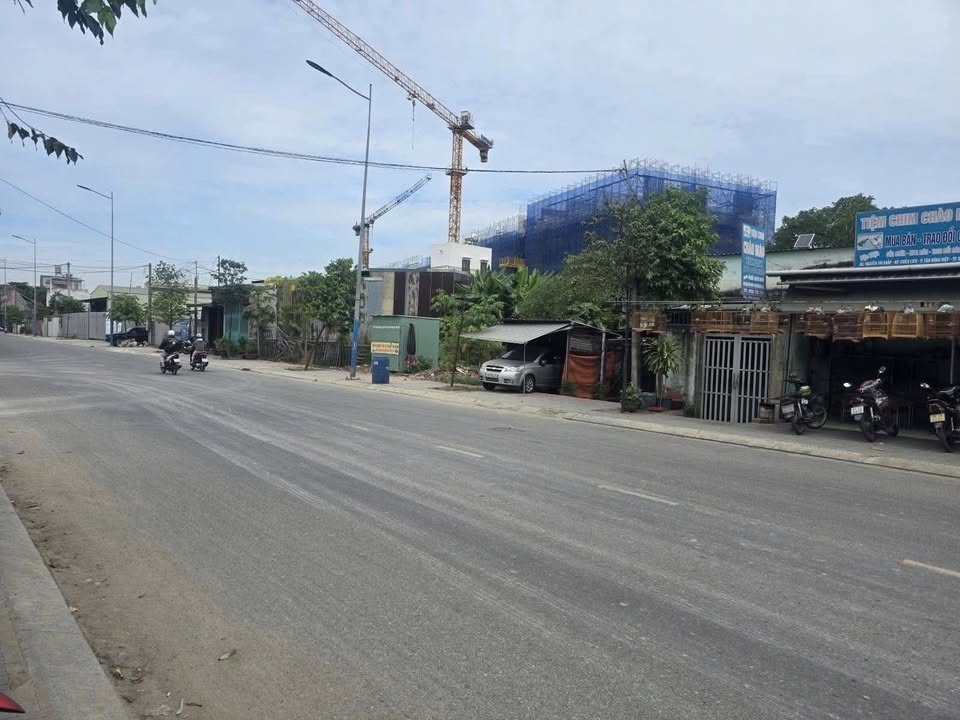 Mặt tiền Nguyễn Thị Khắp Dĩ An 742m² giá 19.5 tỷ - Kinh doanh tuyệt vời!