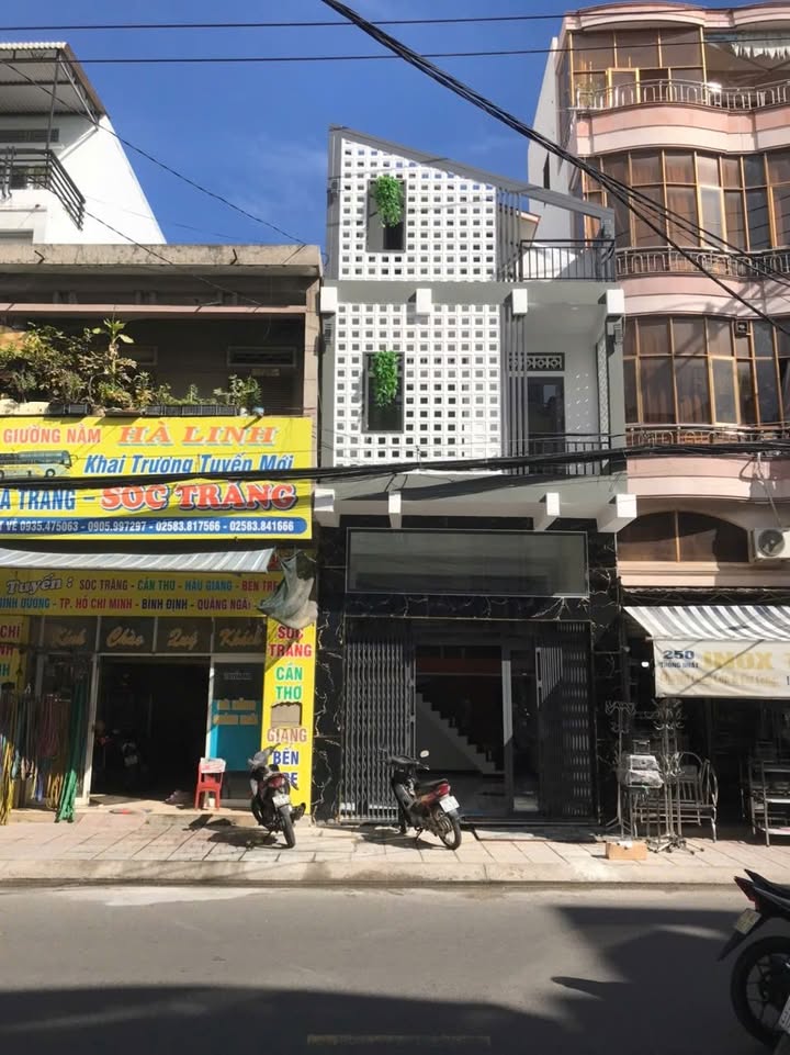 Nhà cho thuê tại 252 Thống Nhất, Nha Trang - Phù hợp làm văn phòng, Spa