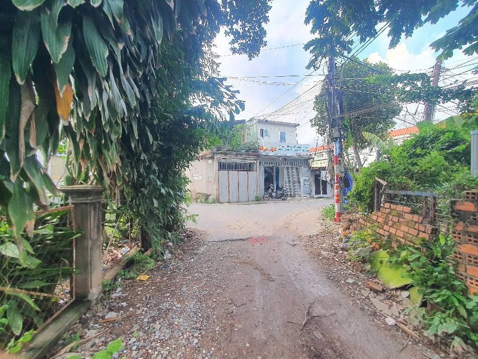 Nhà phố Dĩ An 105m² giá 3.4 tỷ - Đầu tư sinh lời ngay!