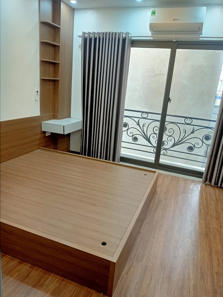 Căn hộ 2PN Chung cư Xuân La 50m² giá 4.5 tỷ - Chính chủ bán gấp!