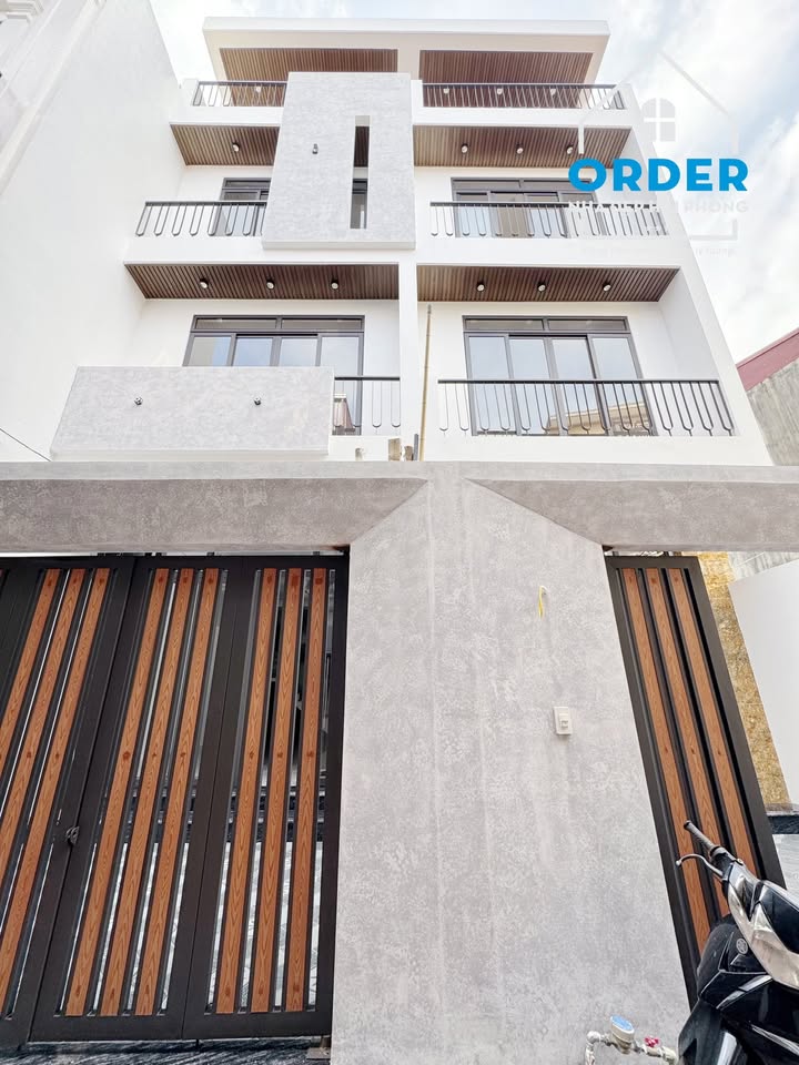 Nhà đẹp 4 tầng Miếu Hai Xã, Hải Phòng 56m² giá 4.38 tỷ - Sân cổng độc lập